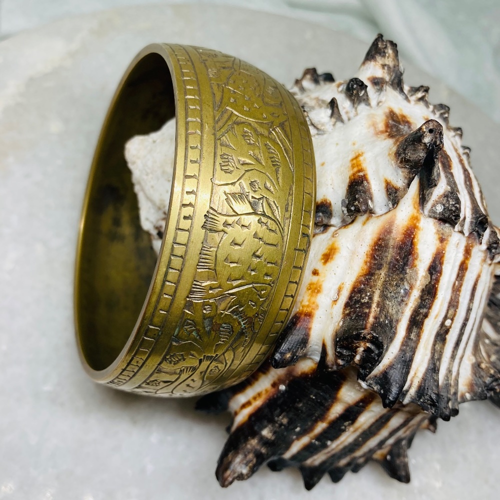 Vintage Etched Brass Bangle Wild Animal Motif Elephants Gold Tone India 1” Wide